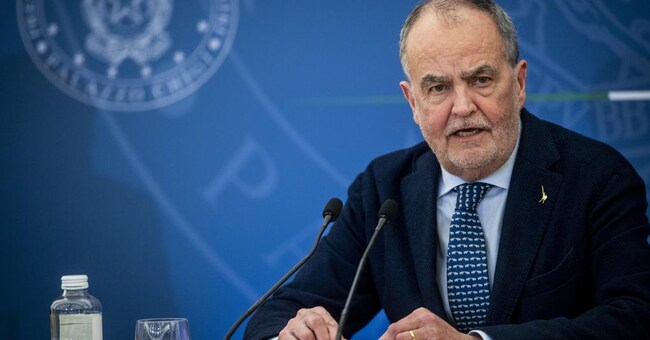 Roberto Calderoli, Ministro per gli Affari regionali e le Autonomie (Agf)