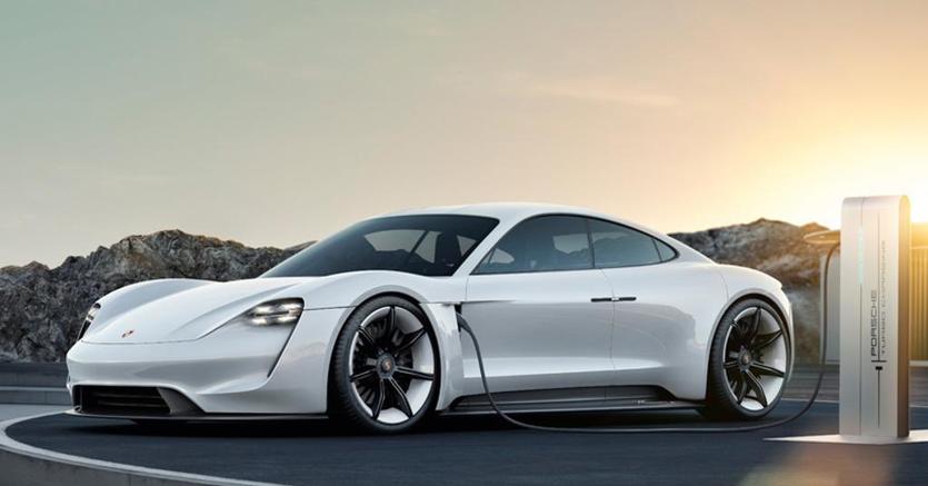 Auto Elettriche Di Lusso Tutte Le Novita In Arrivo Porsche Taycan Il Sole 24 Ore