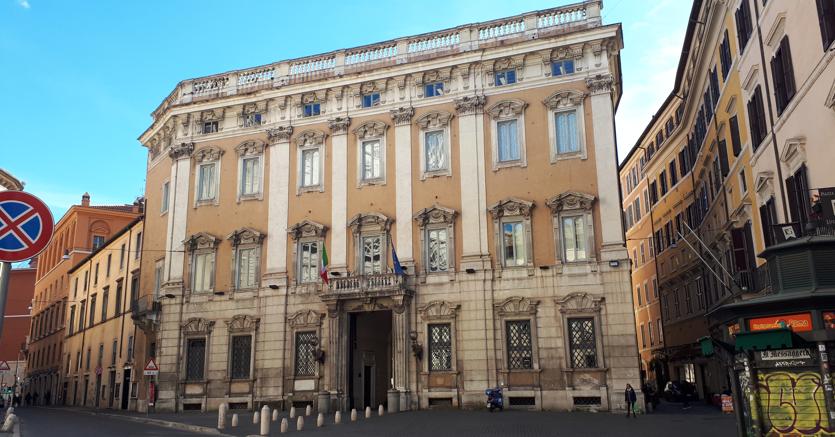 Petroni Cenci Bolognetti Palace - CulturalHeritageOnline.com