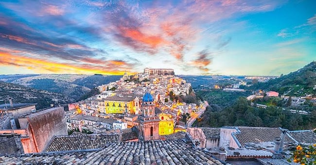 Ragusa, gioiello del barocco siciliano, simbolo di rinascita. (Foto: Vist Italy)