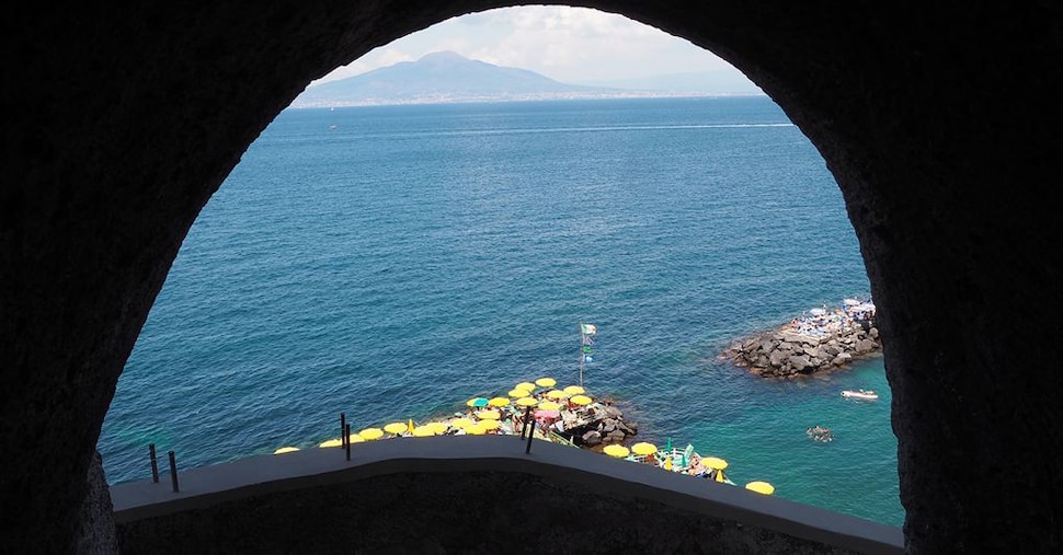 A Sorrento tra Tasso, hôtellerie di tradizione e curiosità botaniche