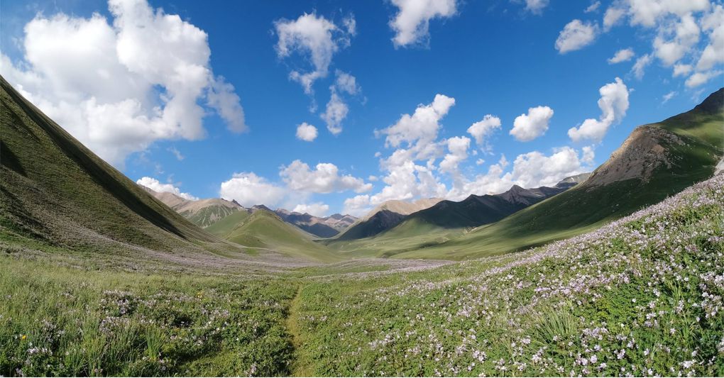 Le meraviglie del Kyrgyzstan nomade tra ghiacciai, vallate e yurte