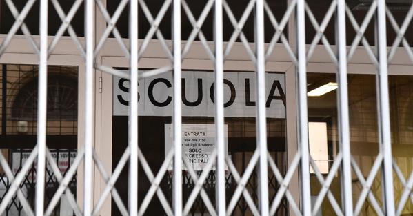 Coronavirus Piu Di Mille Contagiati Scuole Chiuse Al Nord Fino All 8 Marzo Rinviata Juve Inter E Altre 4 Partite Il Sole 24 Ore