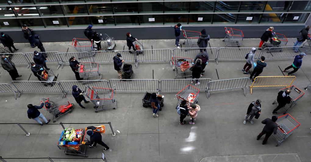 Social distancing a Manhattan 