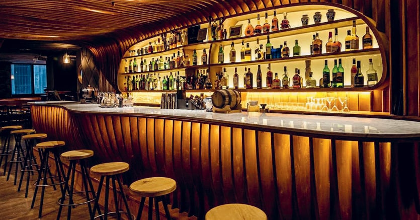 Foto dello speakeasy Paradiso a Barcellona tratta dal libro «Speakeasy. I locali più segreti al mondo» edito dalle edizioni White Star
