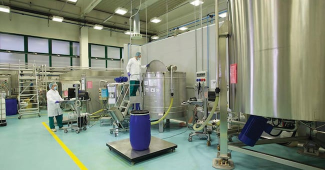 Gli impianti. Le linee produttive e i laboratori di Unifarco 