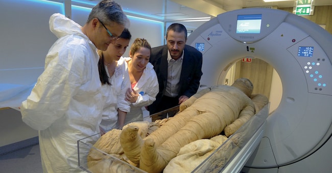 Non solo Ötzi: ricercatori Eurac eseguono una Tac a una mummia del Museo Egizio 