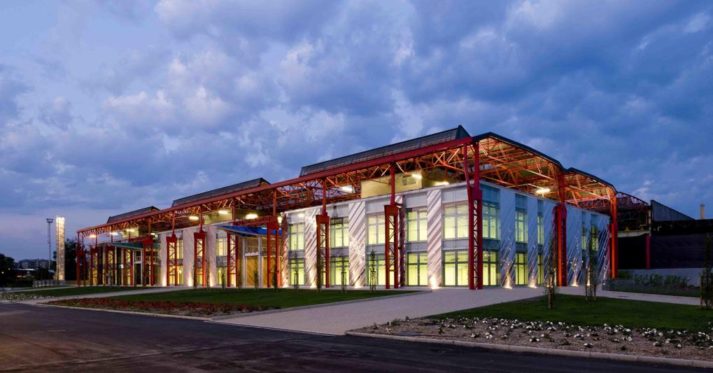 Il Manufacturing Technology e Competence Center (Mtcc) di Mirafiori parte dal Competence center del Politecnico  di Torino e punta a creare un hub, aperto a centri  di ricerca, start up, grandi  aziende e Pmi, focalizzato sulla manifattura 4.0 