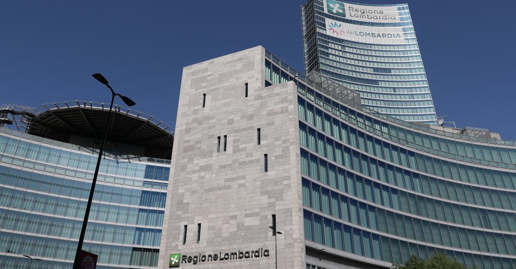 A Palazzo Lombardia. Tra gli obiettivi dell’assessore Guidesi quello di fornire supporto strutturale a chi fa nuovi investimenti, guardando soprattutto alla riqualificazione di aree dismesse 