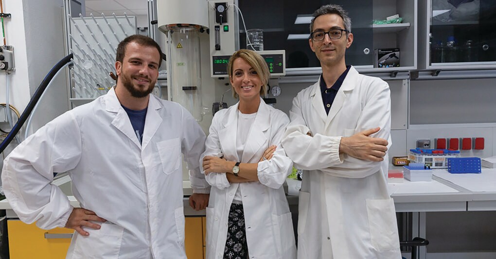 Gli esordi nel garage. Marta Bonaconsa con Michele Bovi e Pietro Vaccari. Nel 2017 hanno fondato la start up innovativa che è nata nel garage di Michele. I tre si sono conosciuti al dipartimento di Biotecnologie dell'università di Veronaon Michele Bovi e Pietro Vaccari 