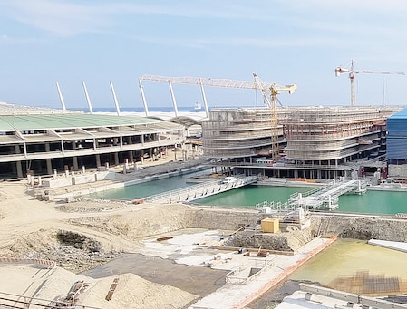 lavori in corso per il riassetto del waterfront di Levante, ridisegnato da Renzo Piano