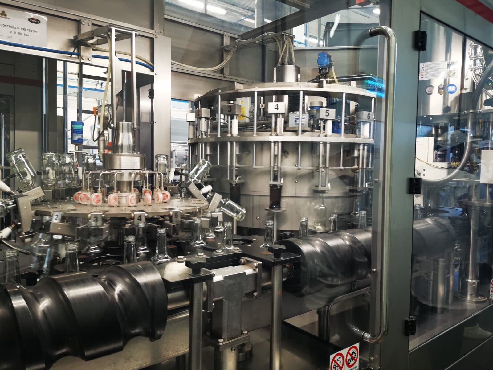  Nel settore dell’aceto Ponti è leader grazie alle acquisizioni fatte negli anni, tra aceto balsamico e aceto di mele, con quote comprese tra 40 e 50%  
