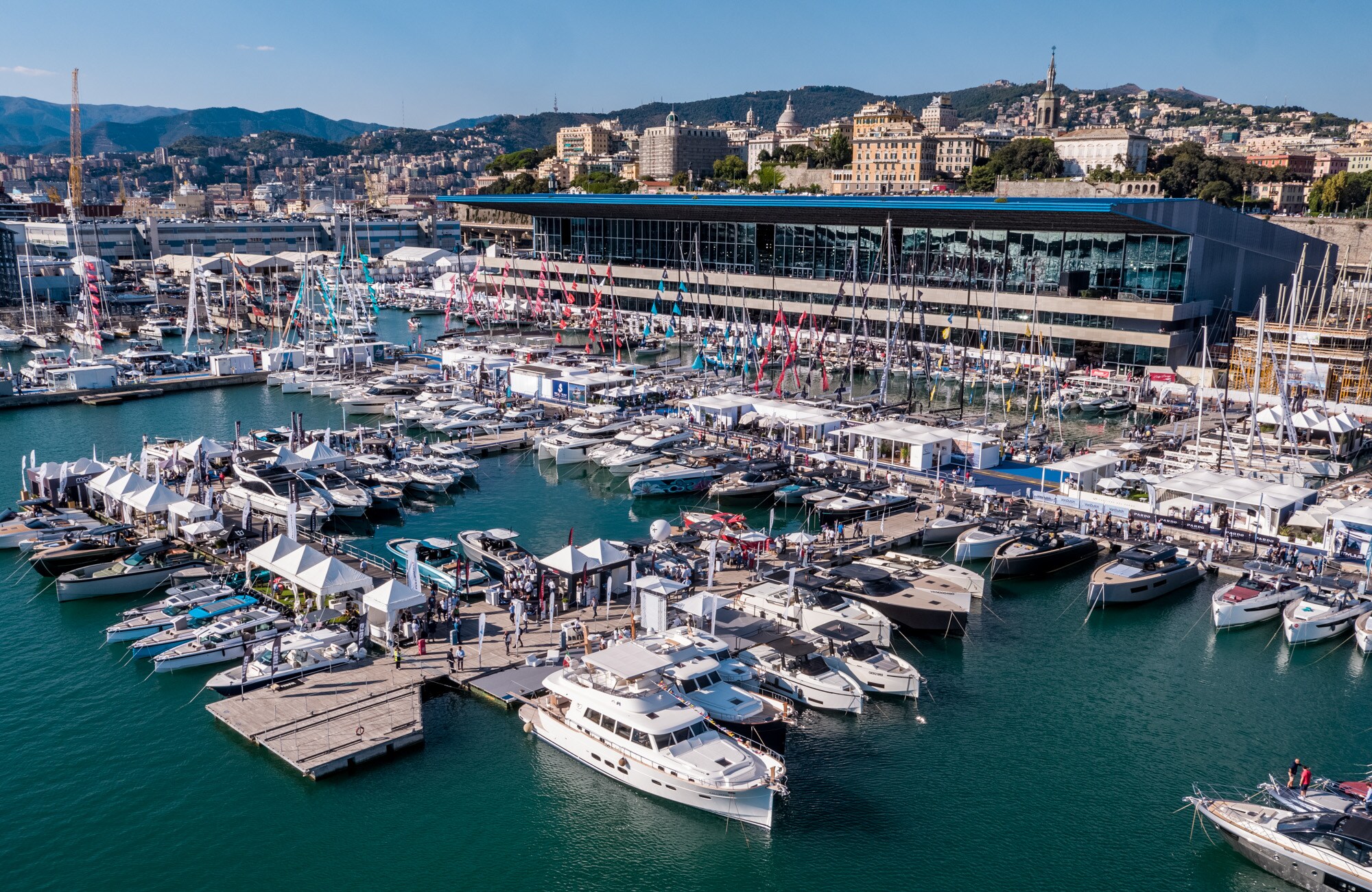  Sotto il profilo degli addetti, la Liguria è prima in classifica per occupati nella cantieristica, 3.429 dipendenti, seguita da Toscana e Marche 
