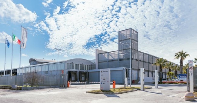  La sede di Modugno (Bari) di Magna Powertrain, società del gruppo Magna International, colosso mondiale nella fornitura di componenti per l’automotive