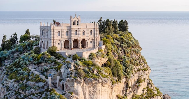 Tropea. Il Santuario di Santa Maria dell’Isola