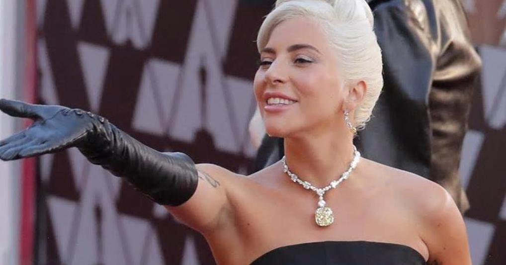 Lady Gaga agli Oscar 2019 con il collier Tiffany da 30 milioni di dollari 