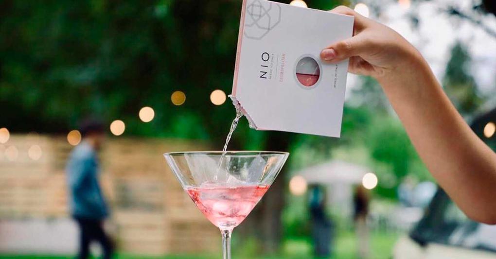 Il drink pronto da gustare a casa della start up Nio Cocktails 