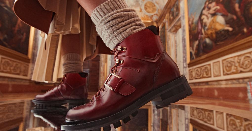 Santoni apre in Galleria a Milano e recupera i livelli 2019 grazie all artigianalita Il Sole 24 ORE