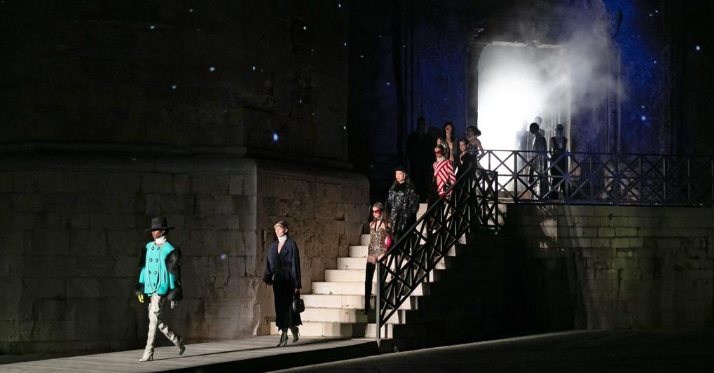 La sfilata della collezione Cosmogonie di Gucci a Castel del Monte, in Puglia, il 16 maggio 