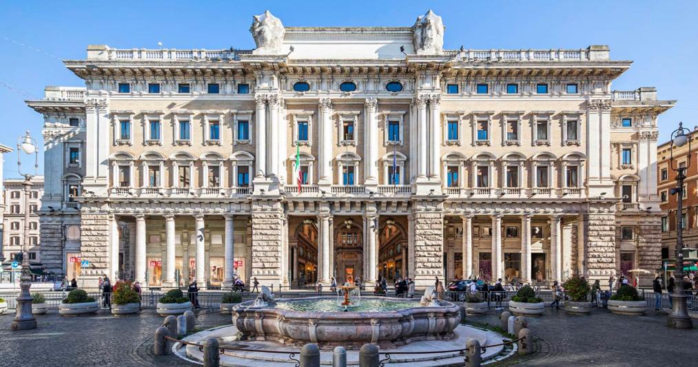 Adidas store roma deals via del corso orari