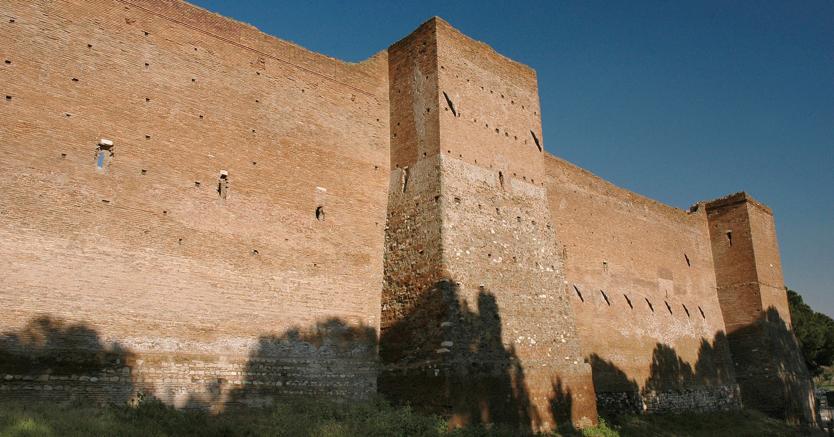Le mura Aureliane (Marka)