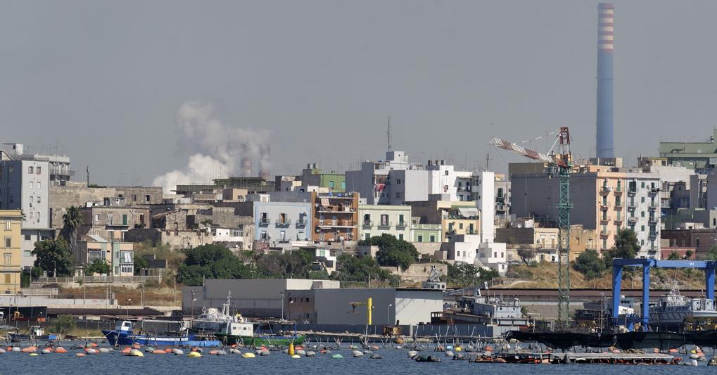 Il porto di Taranto (Agf) 