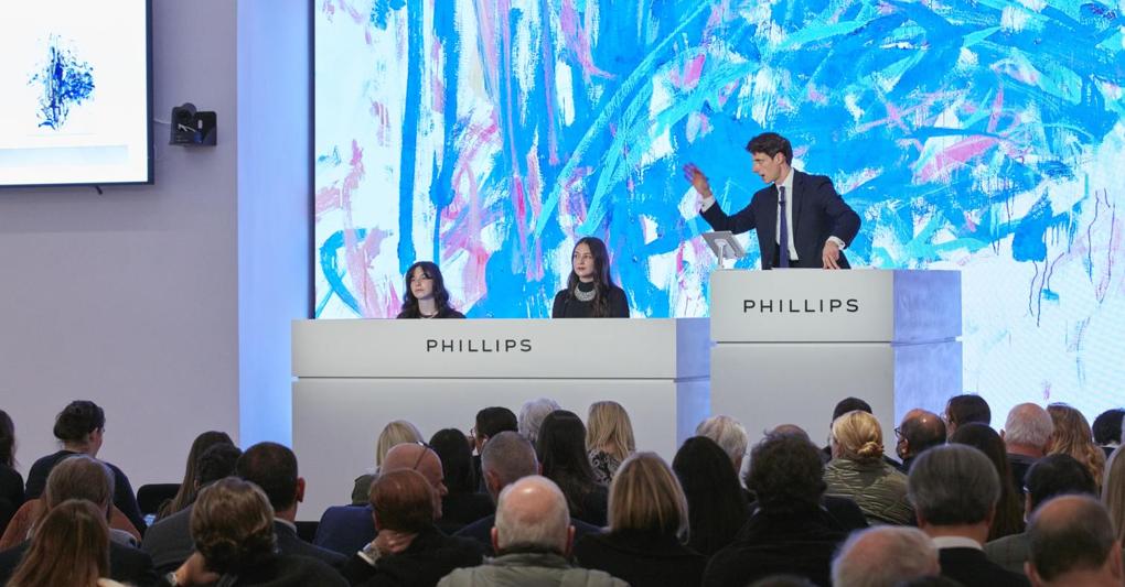 Lotti: la prima foto di scena dell'asta e poi Bacon , Hughes, Pettibon, O'Keeffe, Brown, Singer 
