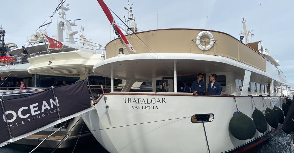 MY Trafalgar al Monaco Yacht Show, offerto a 2.350.000€ all'Ocean Independence 