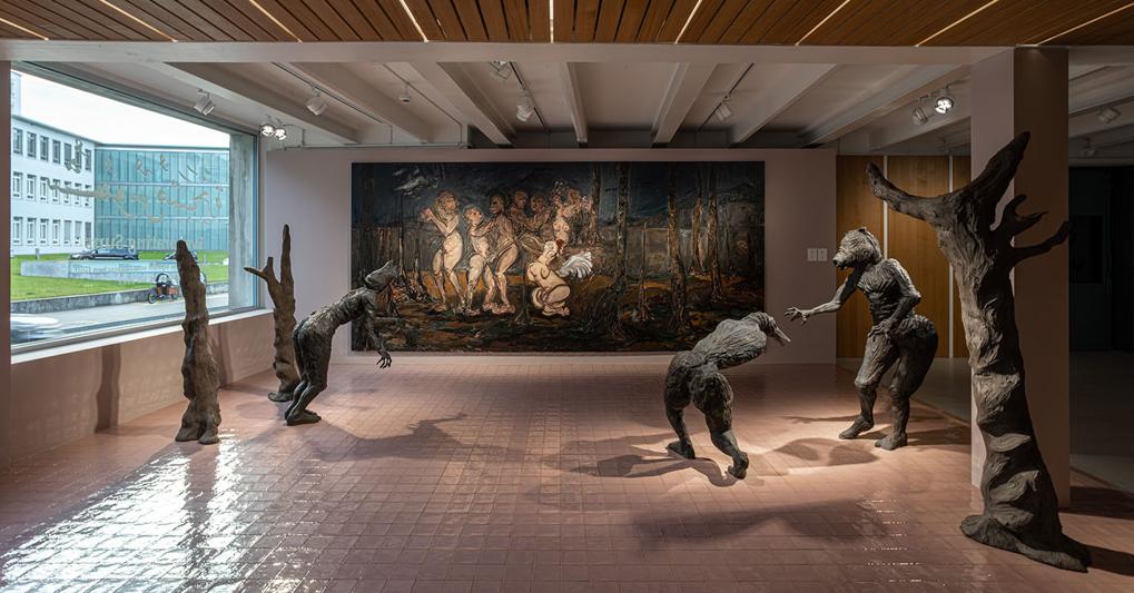 Maitha Abdalla, The Dancer's Skin, 2022-23,  Bronze and ceramic, Evaporating Suns KBH.G Maitha Abdalla, Alluring Silence, Oil and charcoal on canvas,  Evaporating Suns KBH.G (Photo: Kulturstiftung Basel H. Geiger | KBH.G) 
