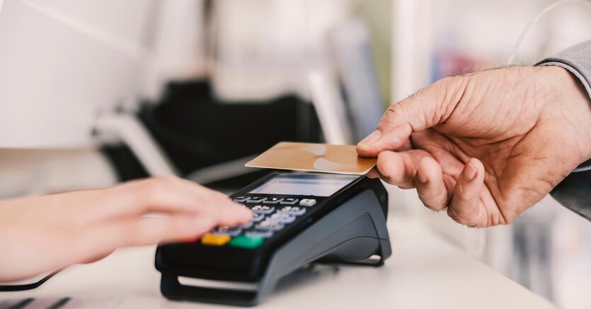 Dallo scorso 30 giugno sono operative le penalità per gli esercenti che rifiutano l'uso del Pos