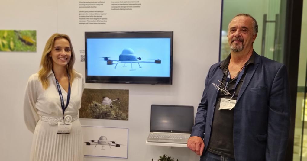 Il progetto Olivair è stato presentato a Dubai dalla studentessa Diana Zagarella e dal professor Umberto Iemma, advisor della startup creata da un gruppo di ricercatori 