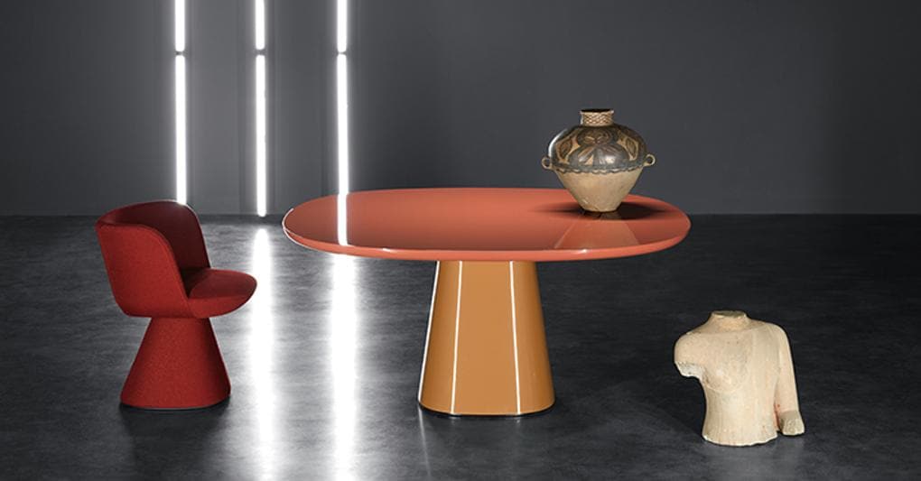 Alcuni pezzi della collezione disegnata da Monica Armani per B&B Italia 