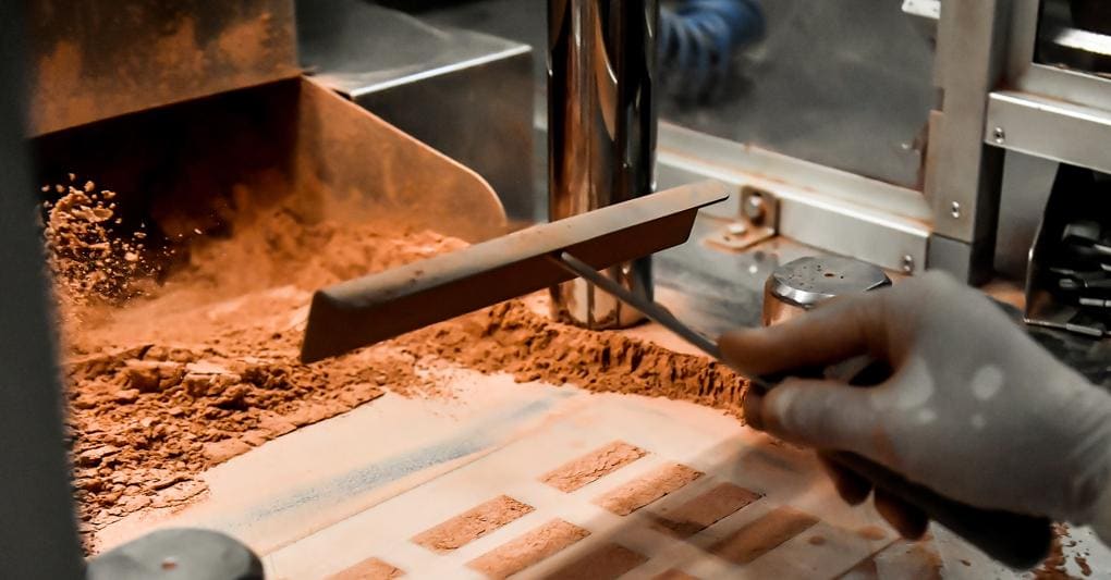 Una fase di produzione di Intercos 