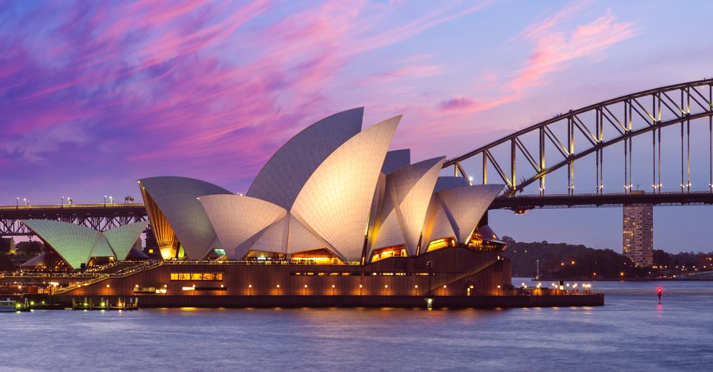 La Sydney Opera House di Jørn Utzon compie 50 anni. È una delle più importanti opere architettoniche moderne in cui la ceramica gioca un ruolo da assoluta protagonista 