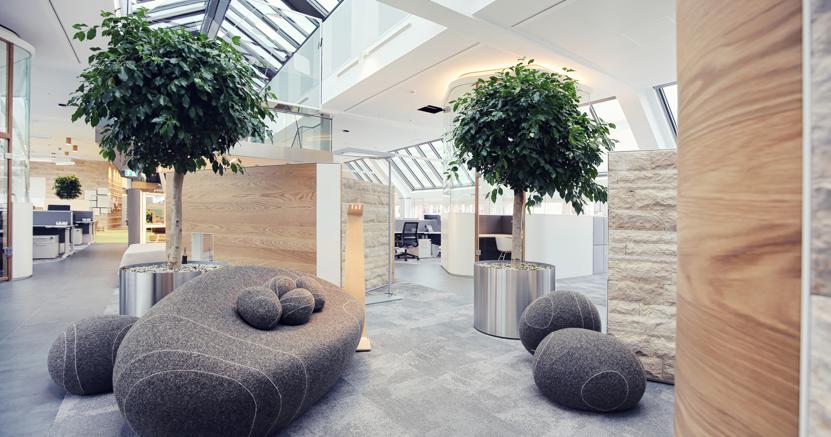 Lo spazio destinato agli «incontri informali» progettato da Il Prisma per la sede di Monaco di Linkedin 