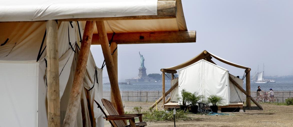 Collective Retreats facility a Governor's Island, nel porto di New York. (AP Photo/Richard Drew)