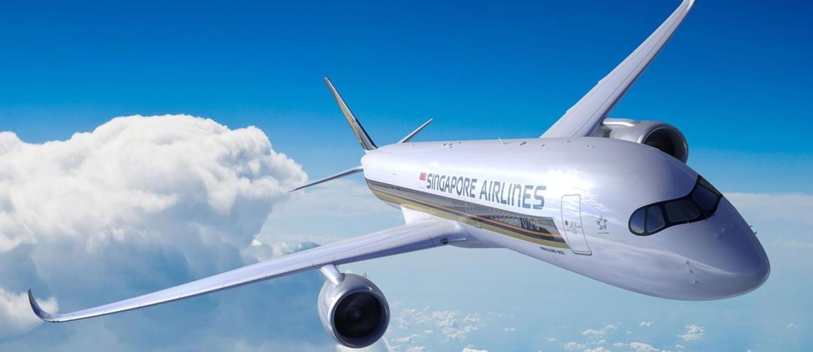 Un esemplare di A350-900ULR Airbus in volo. (SINGAPORE AIRLINES / AFP)