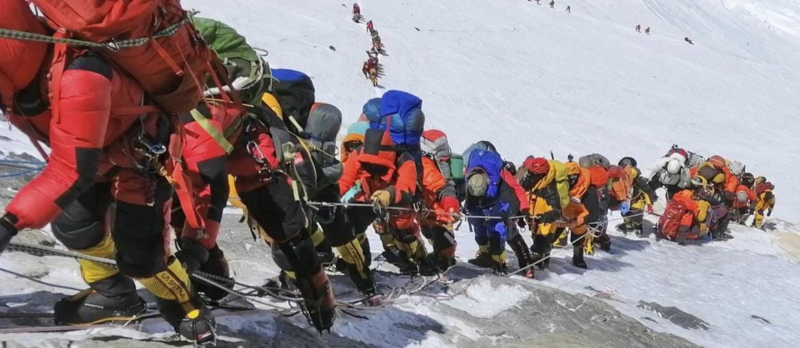 Ricerca Sulla Conquista Della Vetta Dell Everest