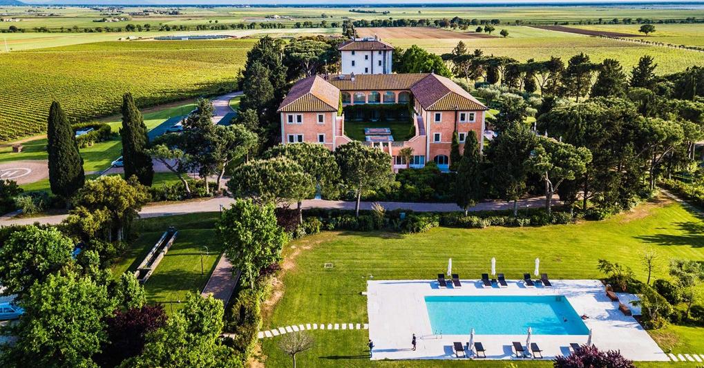 L'Andana, uno dei 60 Leading Hotels of the World italiani, nella campagna della Maremma Toscana 