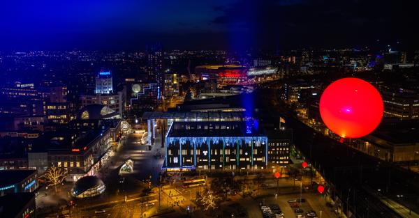 Eindhoven Coperta Dalla Piu Grande Installazione Luminosa Di Sempre 80 Km Quadrati Il Sole 24 Ore