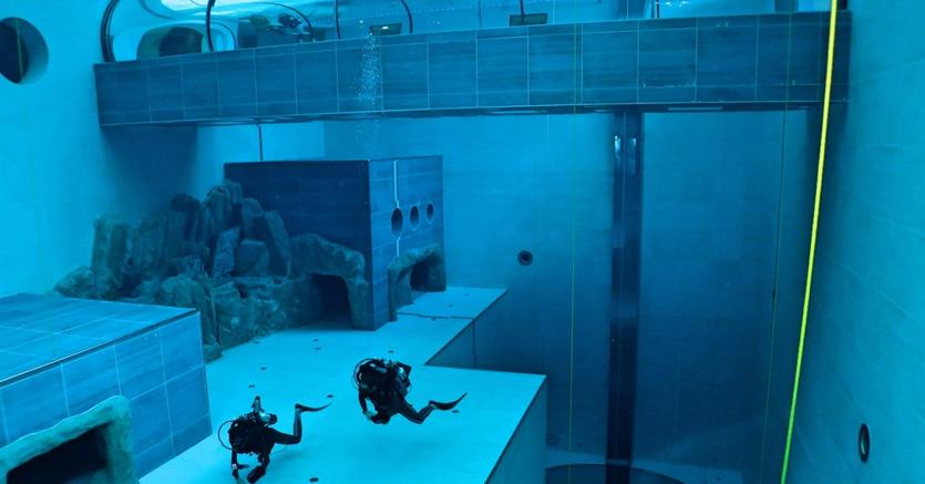 Gli Hotel Dei Record Quello Con La Piscina Più Profonda