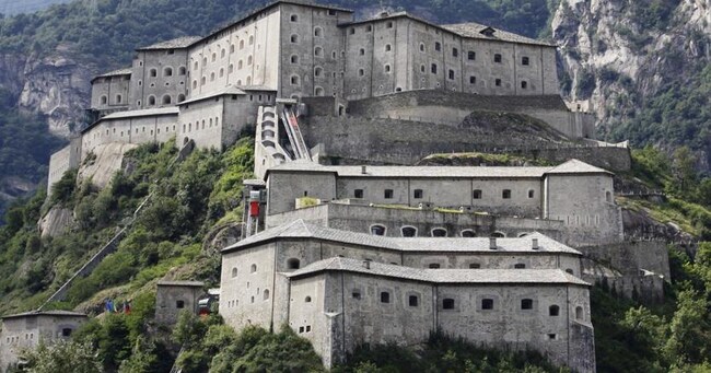Una fortezza medievale tra le Alpi - Il Sole 24 ORE