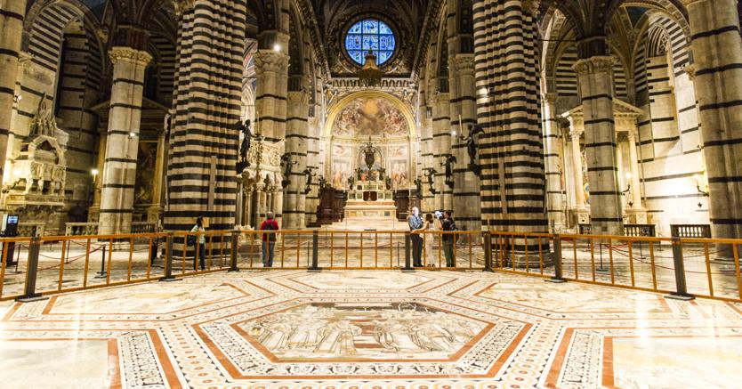 Il pavimento del Duomo di Siena splende di nuova luce