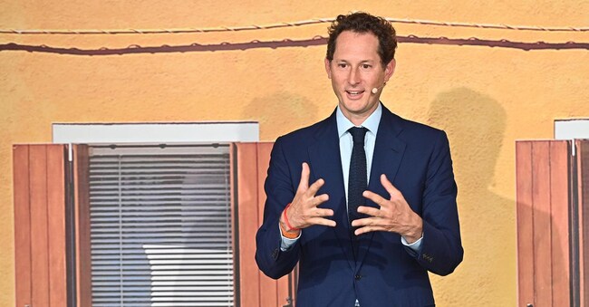 Il presidente di Stellantis e ad di Exor, John Elkann, durante la presentazione della nuova Topolino e la nuova Fiat 600, a Torino il 4 luglio 2023