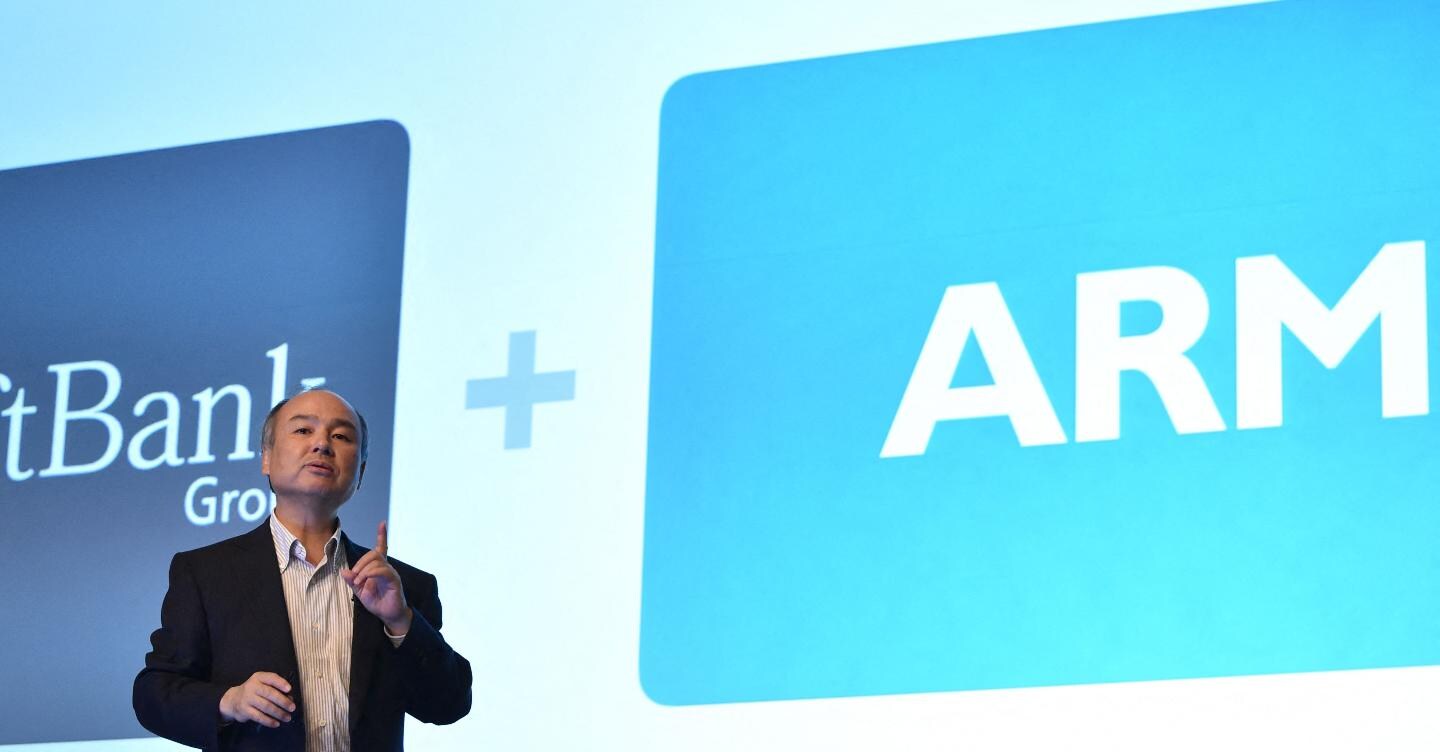 Arm Holdings, il fornitore di chip per smartphone e AI, fa il suo debutto a Wall Street