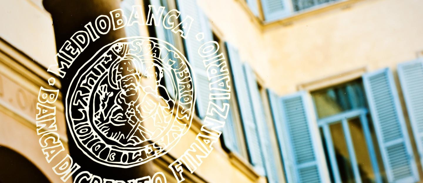 Tornano le vendite sulle banche, l'eccezione è Mediobanca