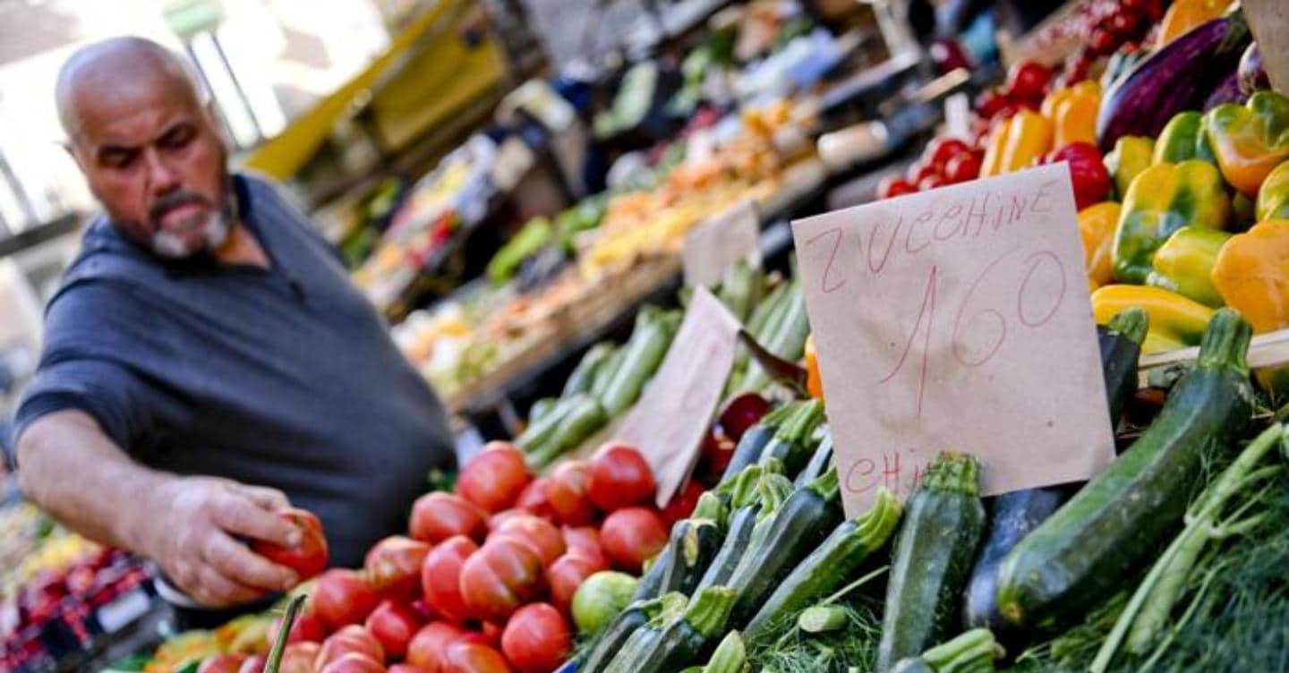Istat: fiducia di imprese e consumatori ai minimi da mesi