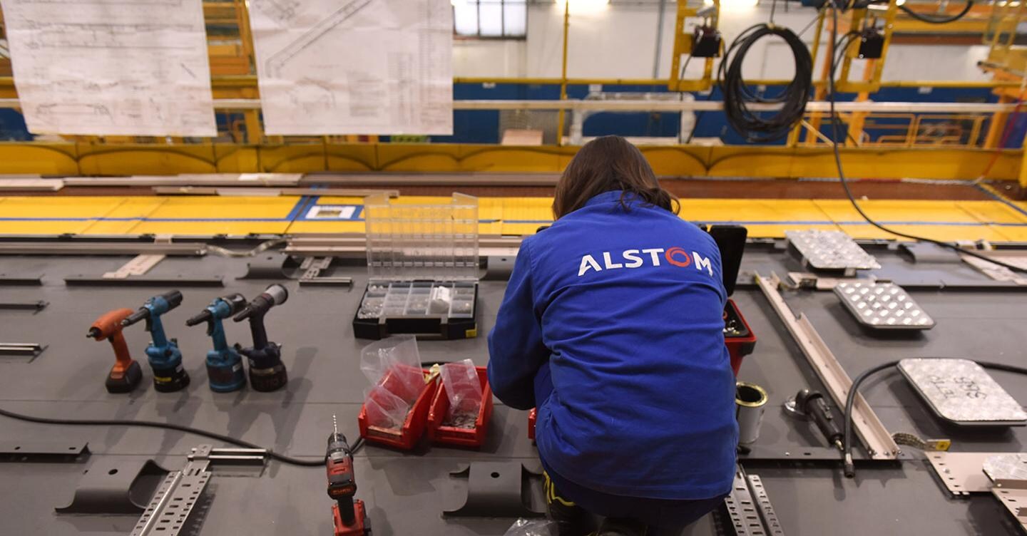 Alstom in picchiata a Parigi, pesa il warning sui conti