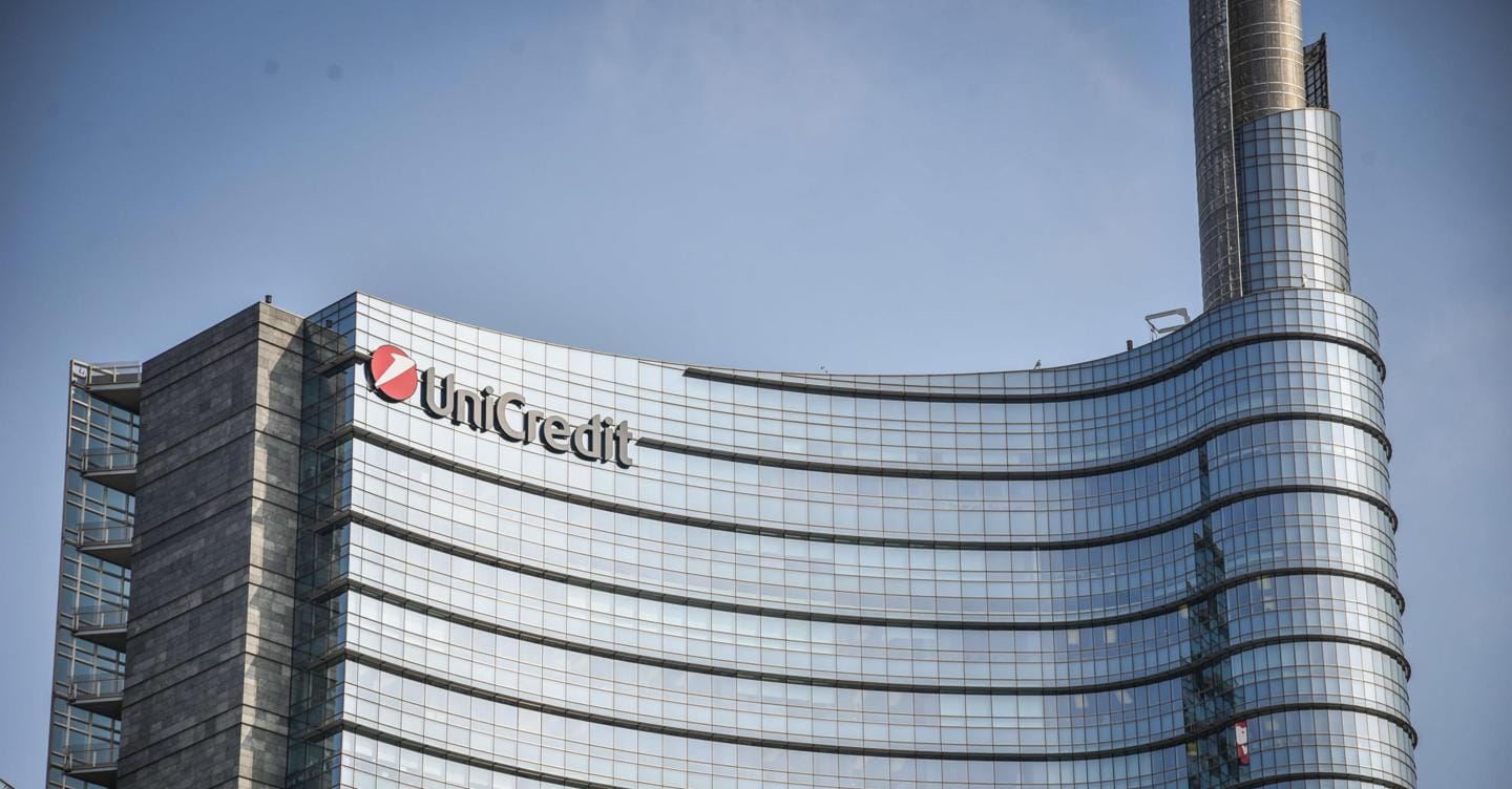 UniCredit debole dopo i conti sopra le attese, per analisti target «prudenti»