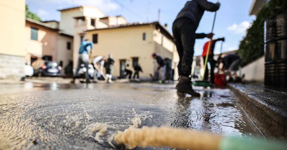 Dåligt väder: översvämningar och översvämningar i Toscana, 7 döda och 2 saknade.  …